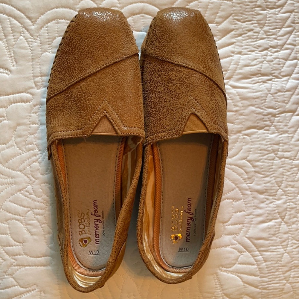 Bobs from Skechers memory foam shoes size 10 NEW!